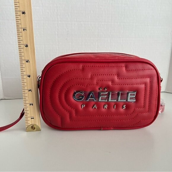 Gaelle Paris Tracollina Logo Cross body Bag - Red/Silver. Size: 8.2" X 5.3" X 2. - Picture 13 of 16